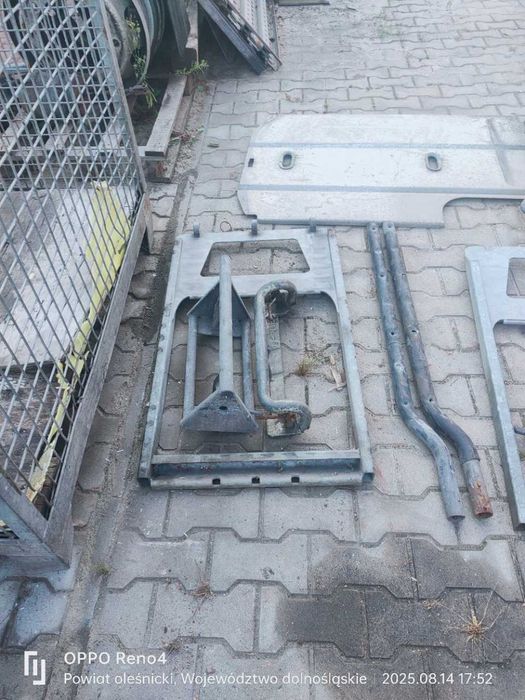 Miarki do mierzenia wysokosci załadowanych samochodów Lohr autotransp.