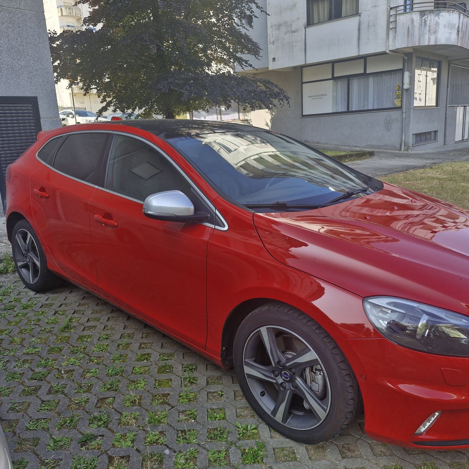 Volvo V40 D3 R-design