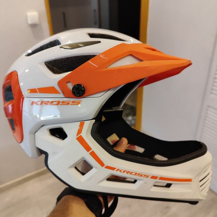 Kask młodzieżowy Kross