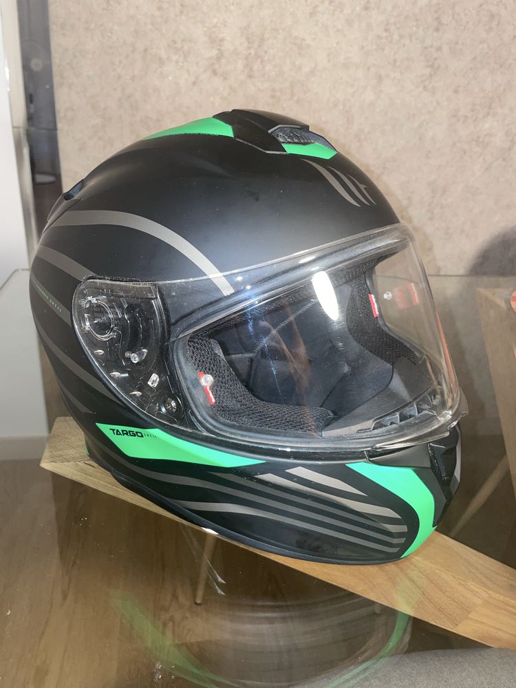 Capacete MTHelmets + Luvas Alpinestars