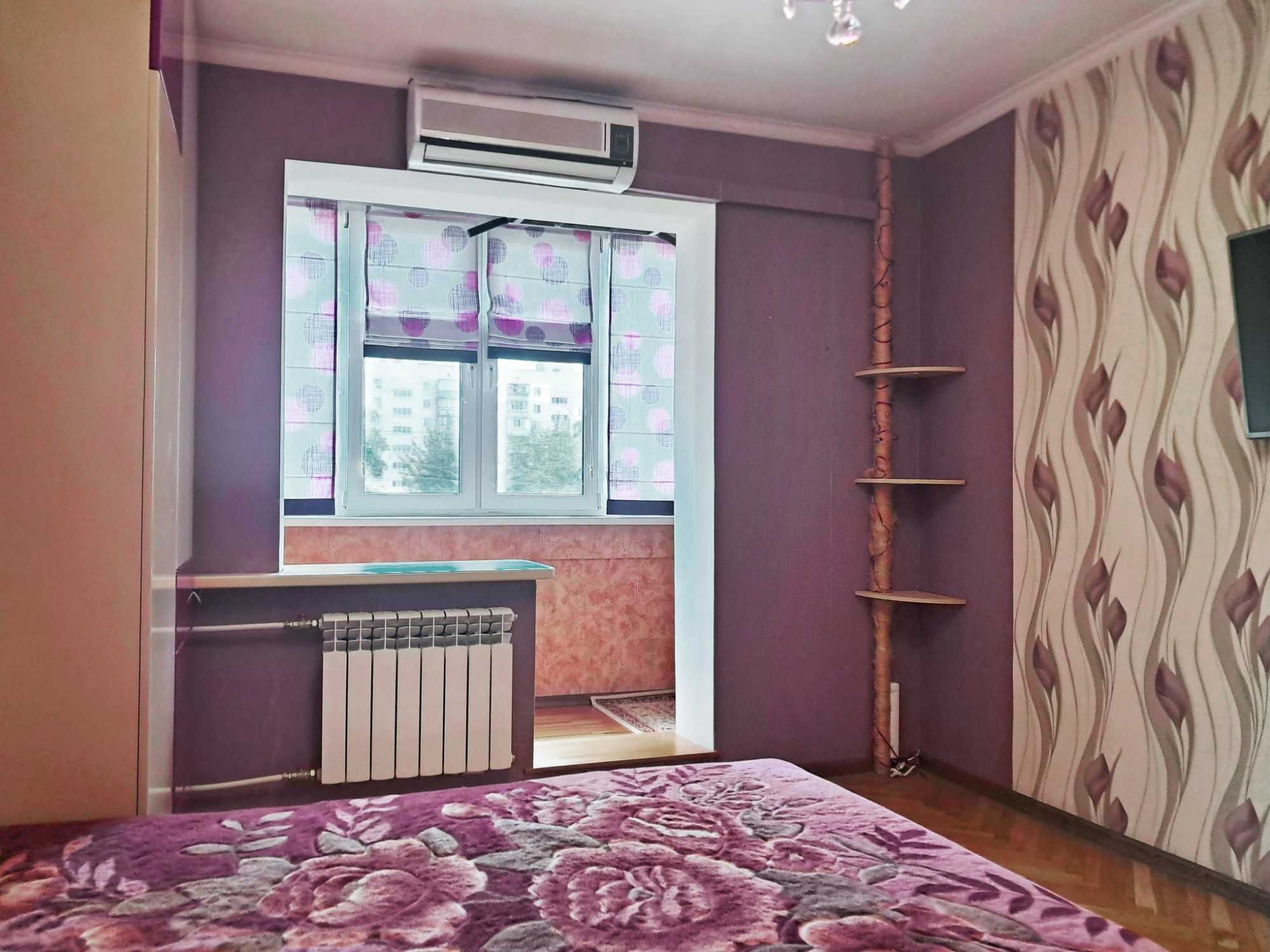 Орендувати 3-кімнатна квартира 
 вул. Кастуся Калиновського, 25, 69 м²