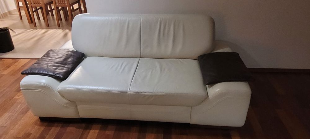 Dwie sofy skórzane