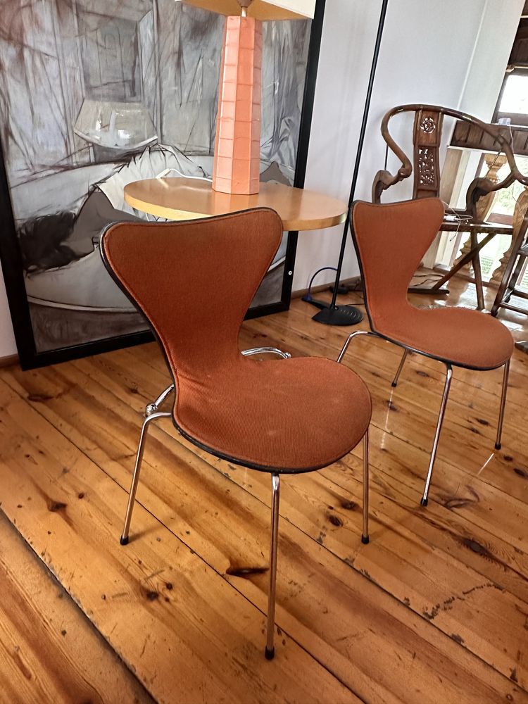 Arne Jacobsen Series 7 krzeslo 3107 Fritz Hansen