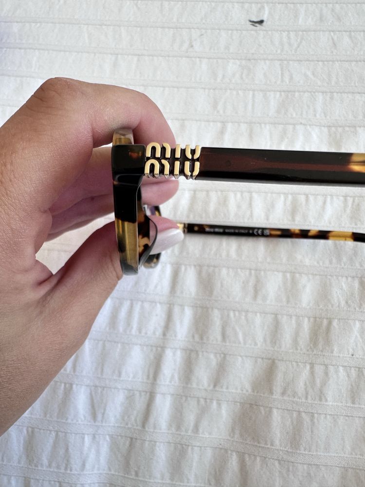 Oculos de sol Miu Miu