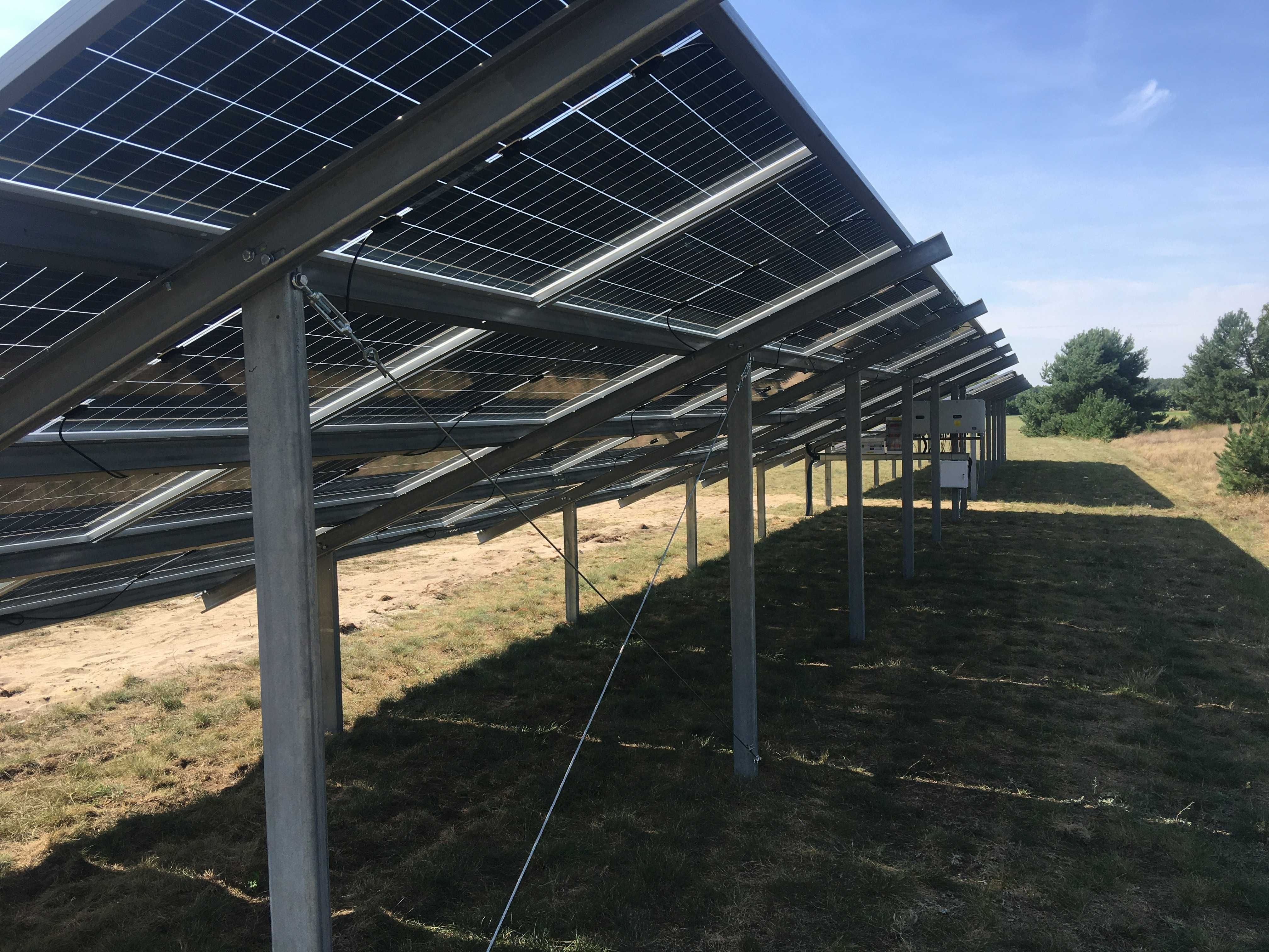 Instalacja Fotowoltaiczna Ja Solar 10 Kw Bifacial Gruntowa z Montażem