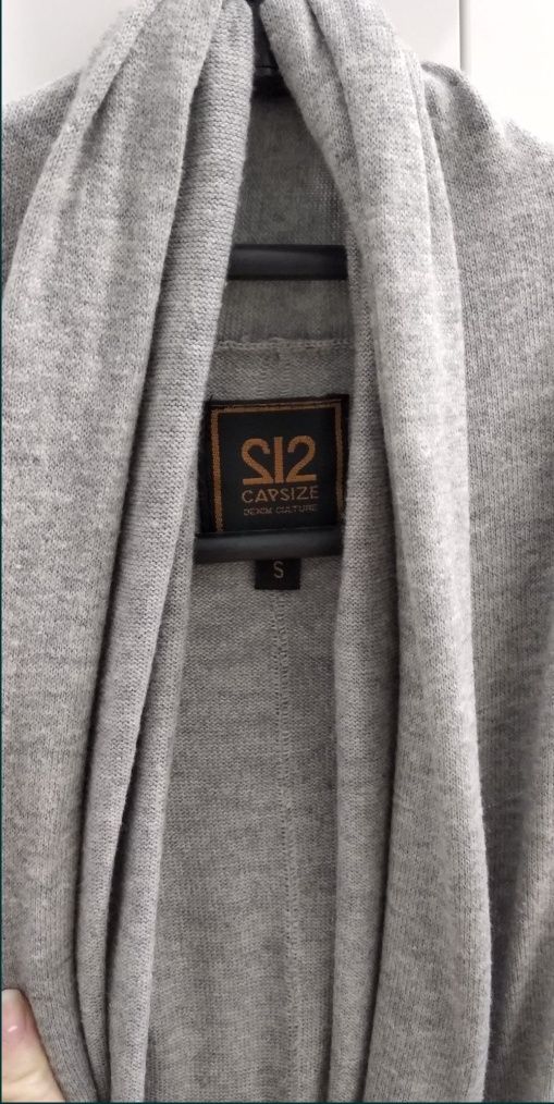 Długi sweter, rozmiar S