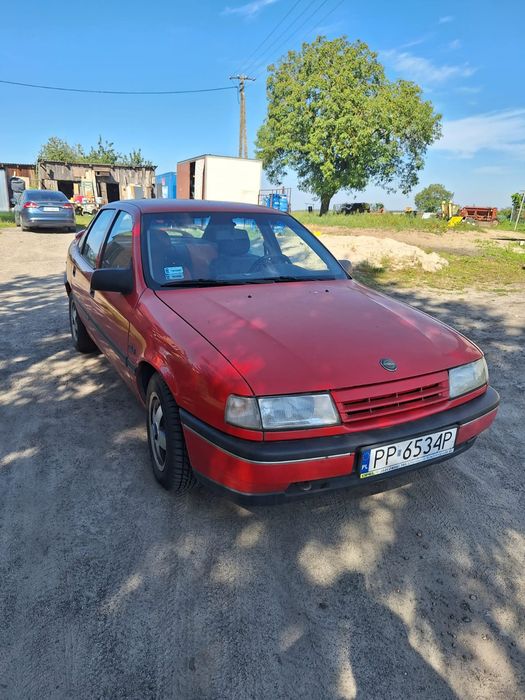 Samochód osobowy marki Opel Vectra 1992