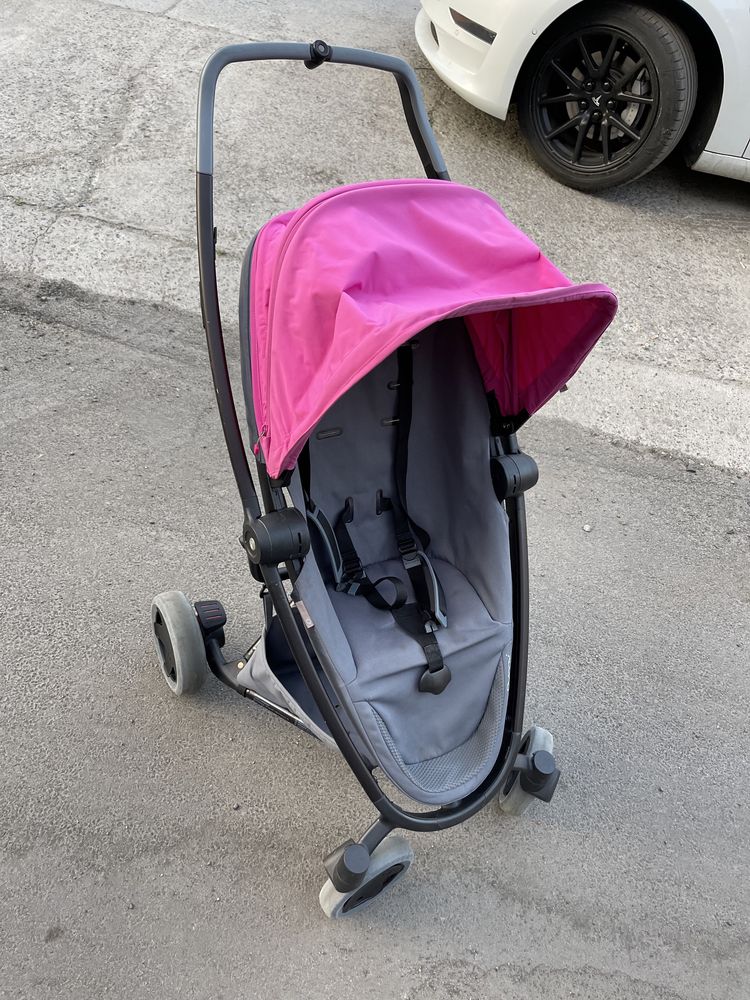 Quinny Zapp Flex Plus Прогулянкова коляска для дівчинки