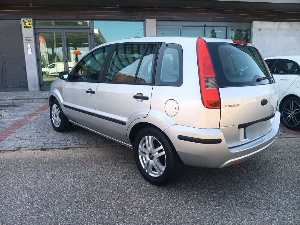 Ford Fusion 1.4 80cv