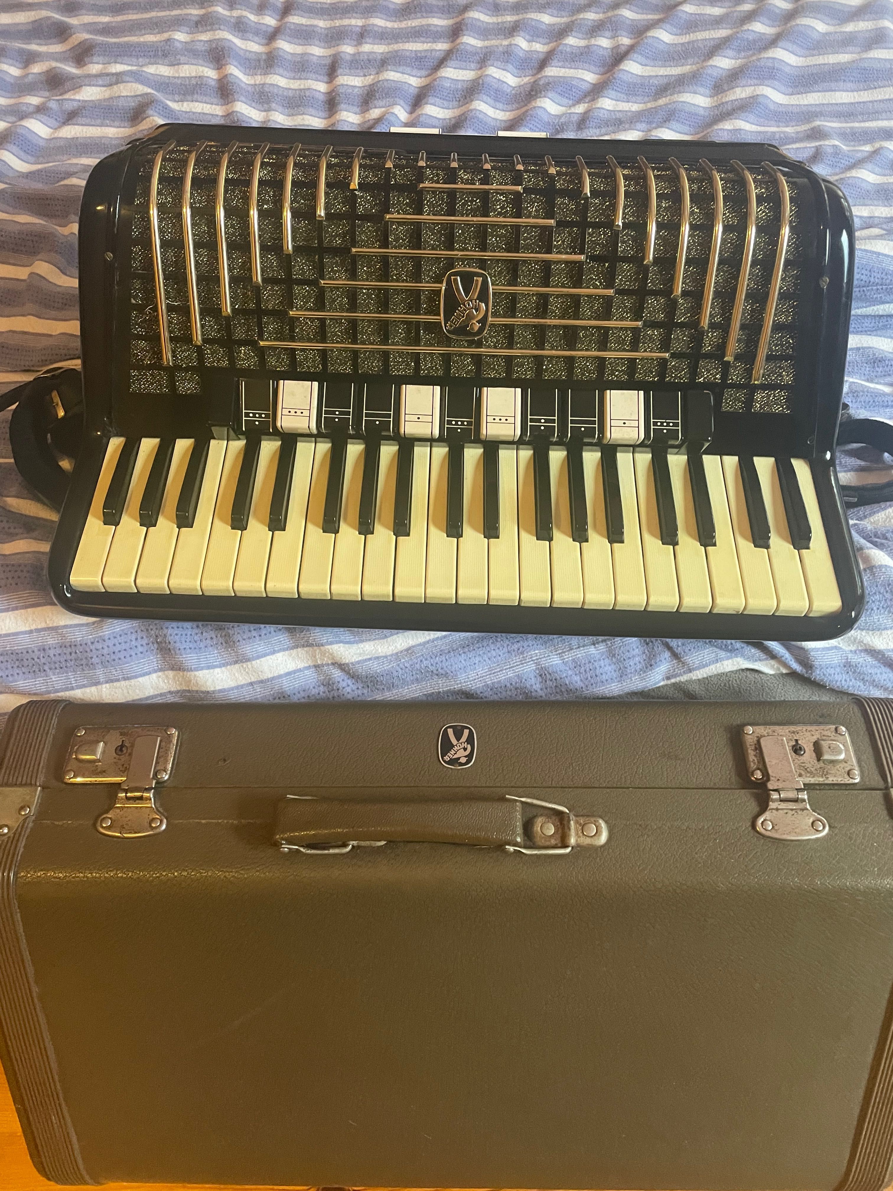 Akordeon Hohner Atlantic IV