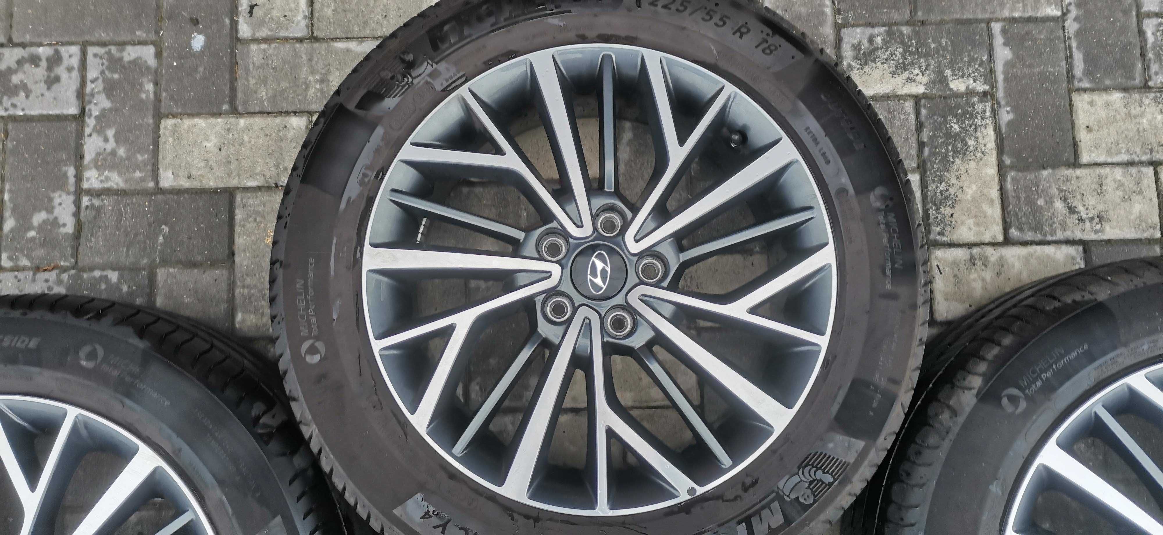 Felgi HYUNDAI7 Tucson ix35 i30 i40  7Jx18H2 5x114,3 ET51 TMPS