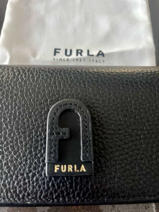 Carteira Furla em pele como nova