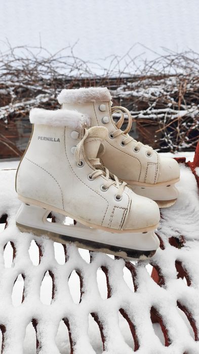 Продам детские коньки 29 размера