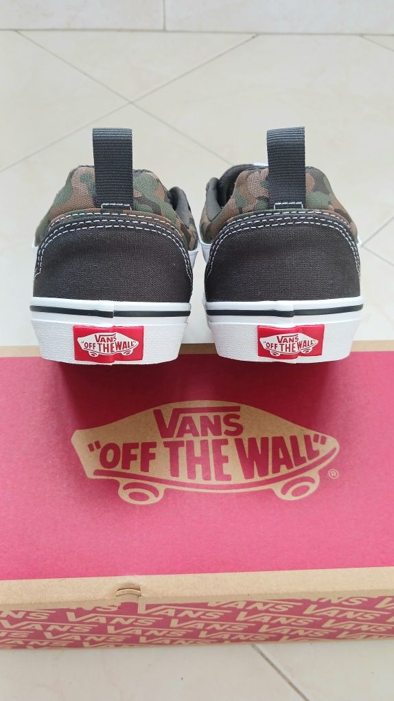 Sapatilhas Vans Novas