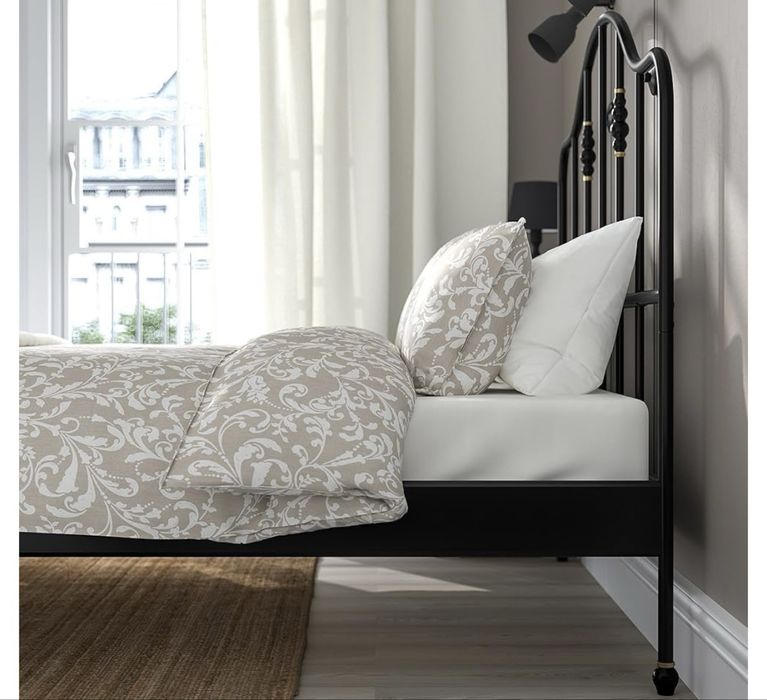 Łóżko metalowe ikea z materacem SAGSTUA