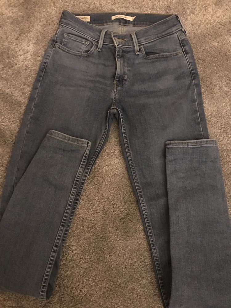 Calças levis super skinny 710 T.27