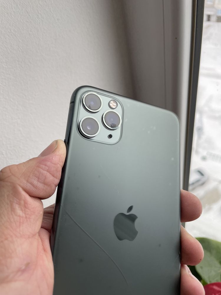 iPhone 11 ProMax icloud locked на запчастини, дисплей