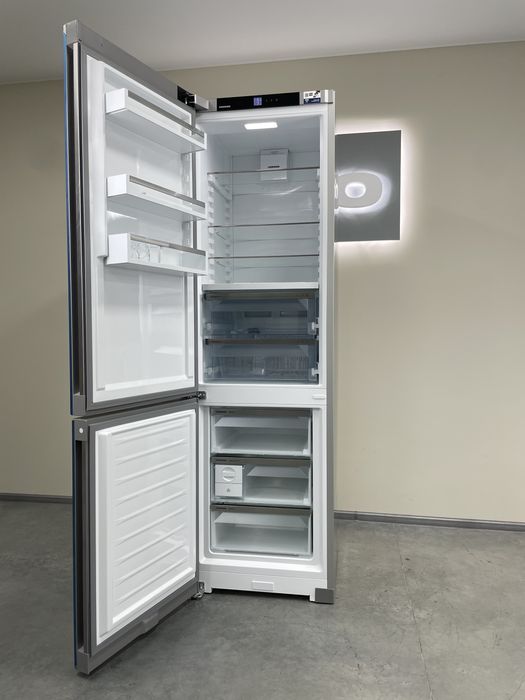 Холодильник Liebherr CBNsda 572i NoFrost BioFresh
