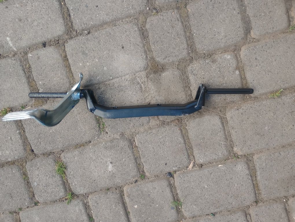 Czarne nóżki i ocynkowane