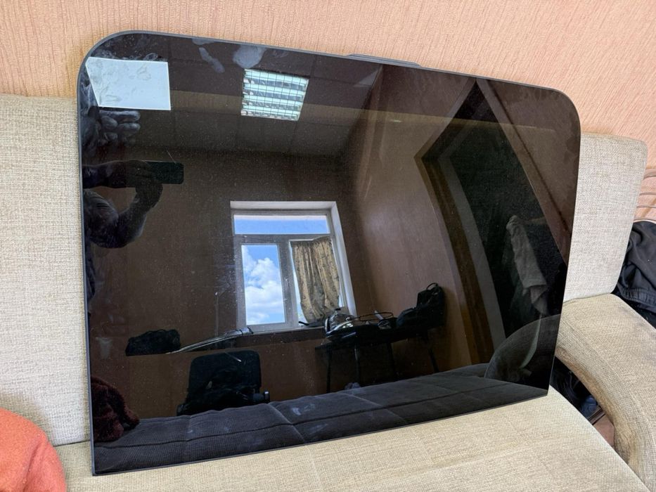 Скло люка панорами Volkswagen Touareg NF