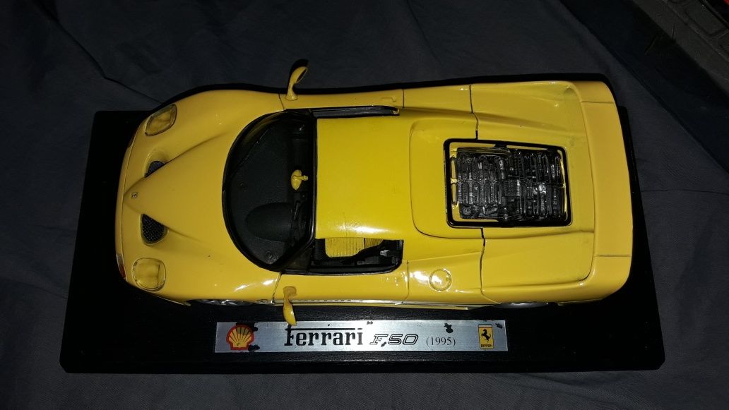 Ferrari F 50 escala 1/18