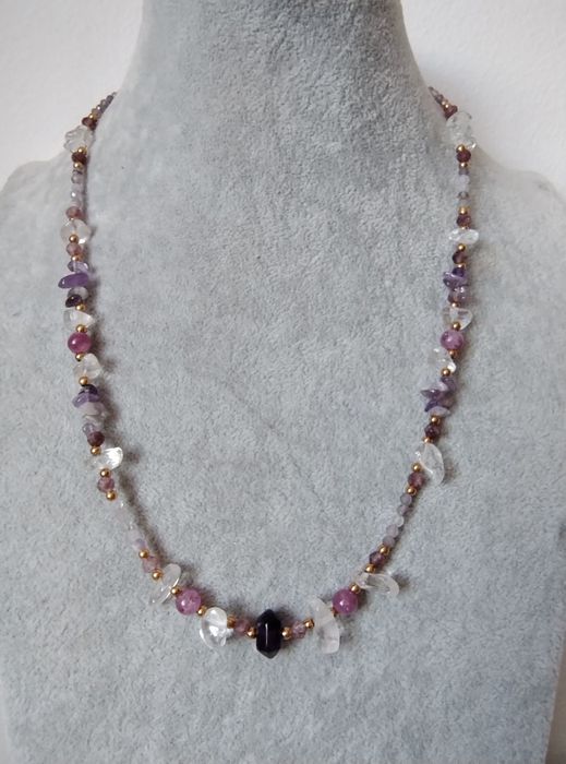 Naszyjnik z kamieni naturalnych