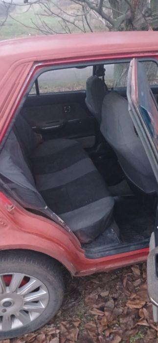 Продам мазду 323