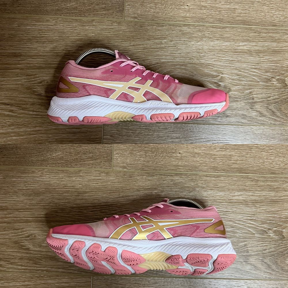 ПродамиБОМБЕЗНІ жіночі кросівки Asics Netburner Professional FF3