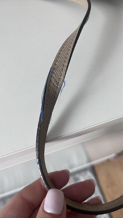 Стильна сумочка з довгим ремінцем