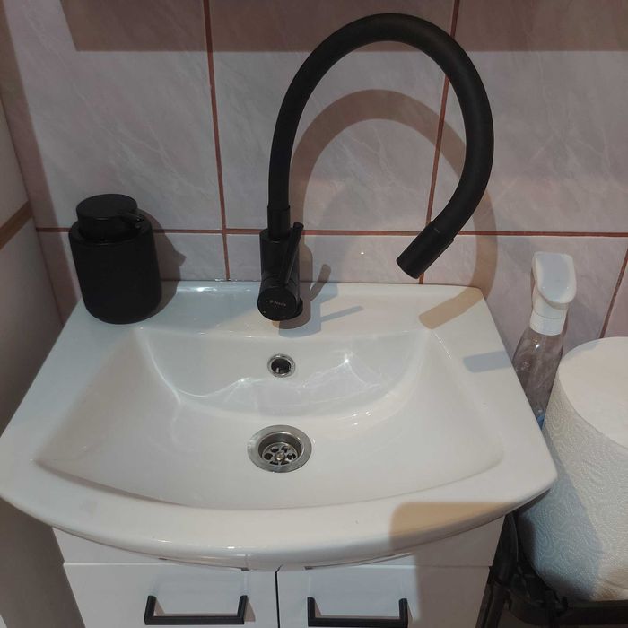 Szafka z umywalką 45 cm