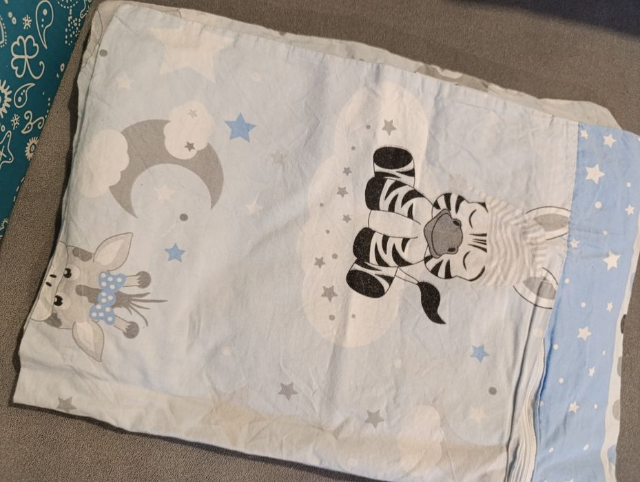 Pościel dziecięca do łóżeczka. 6 kompletów i prześcieradła