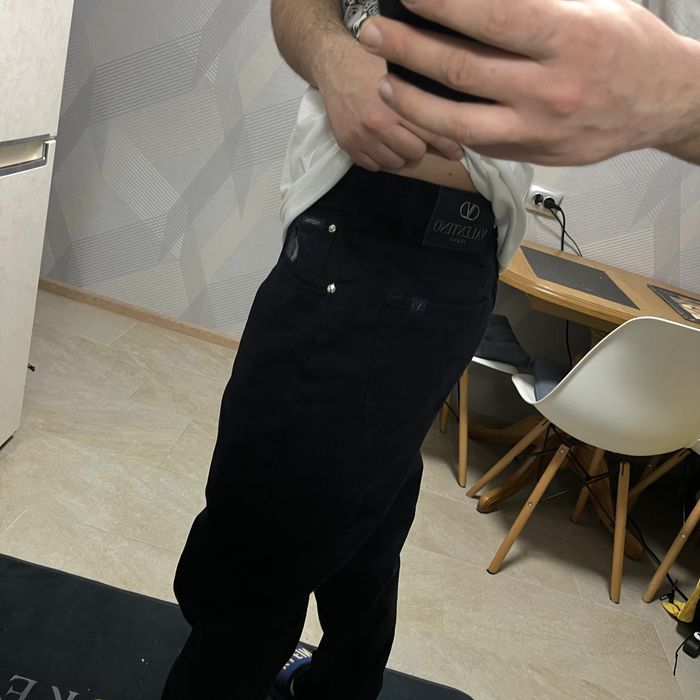 Джинсы Valentino