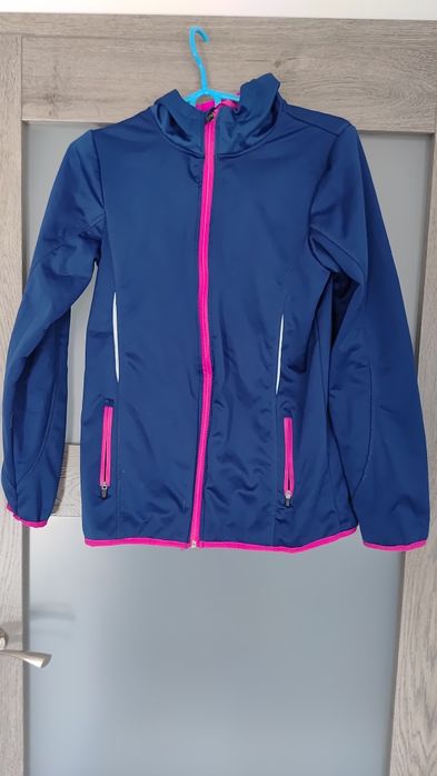 Sprzedam kurtkę softshell 158/164 granatowa dziewczęca