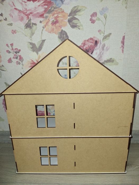 Великий двоповерховий ляльковий будиночок з меблями