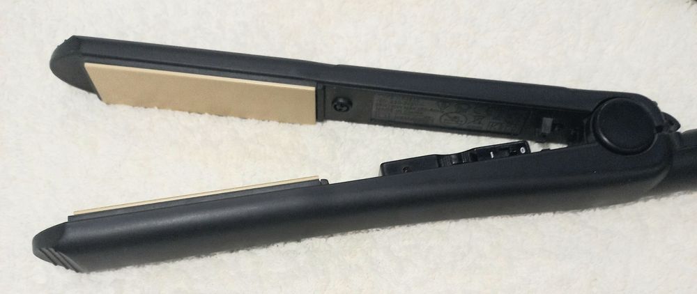 Щипці ( праска) для випрямлення волосся Philips