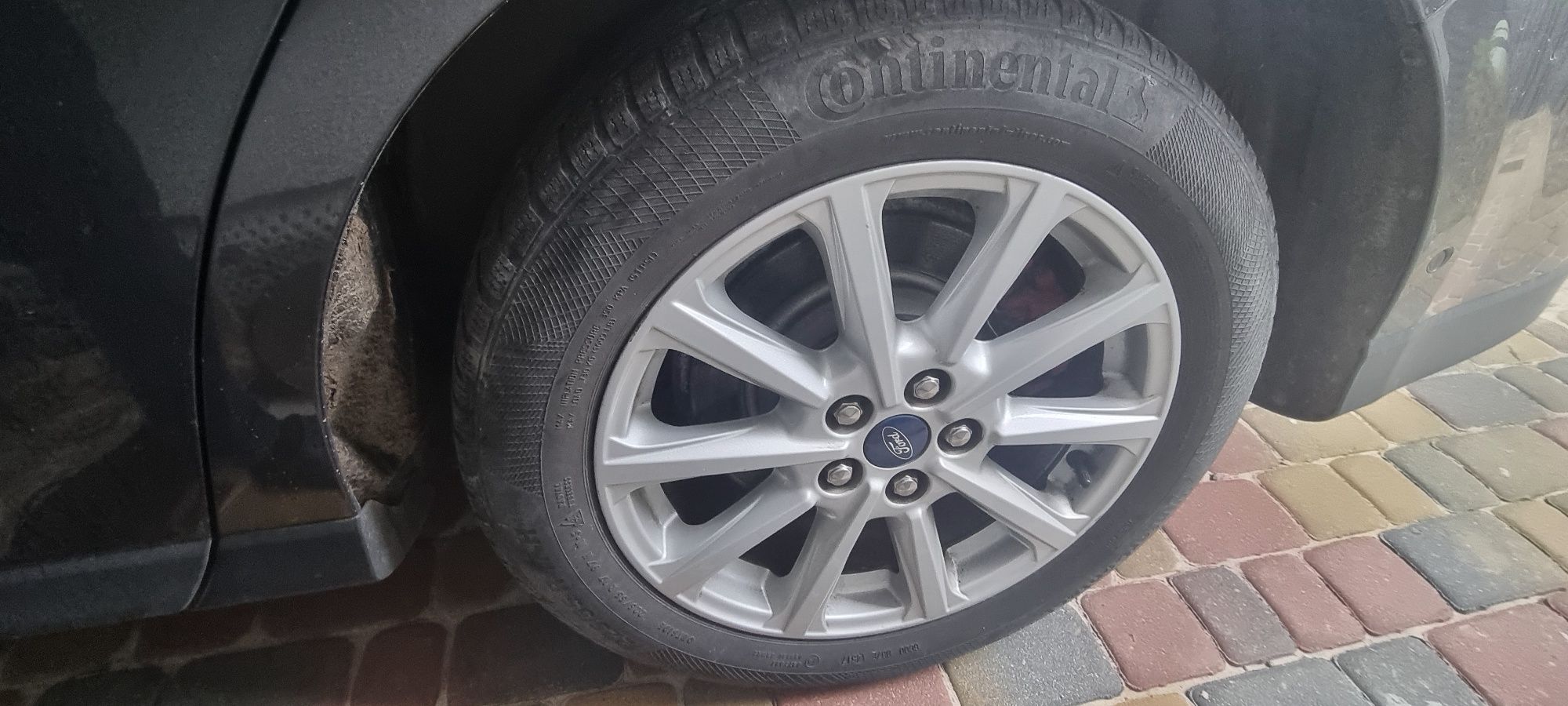 Alufelgi 17cal  5x108 czujniki ciśnień opony zimowe