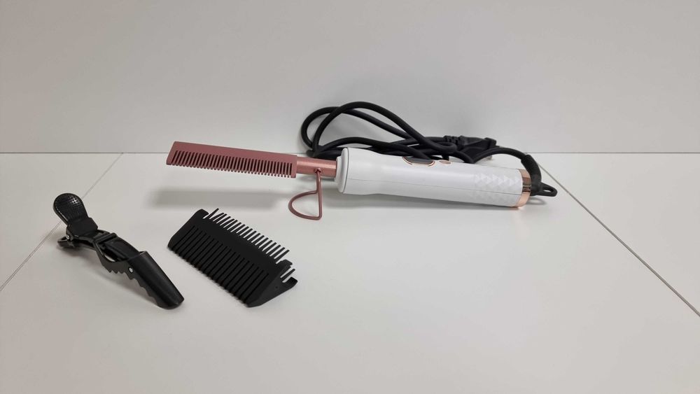 Grzebień prostujący włosy UKL LCD 230°C powłoka tytanowa nowy