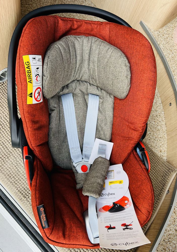 Nowy Cybex Cloud q Platinum rozkladany