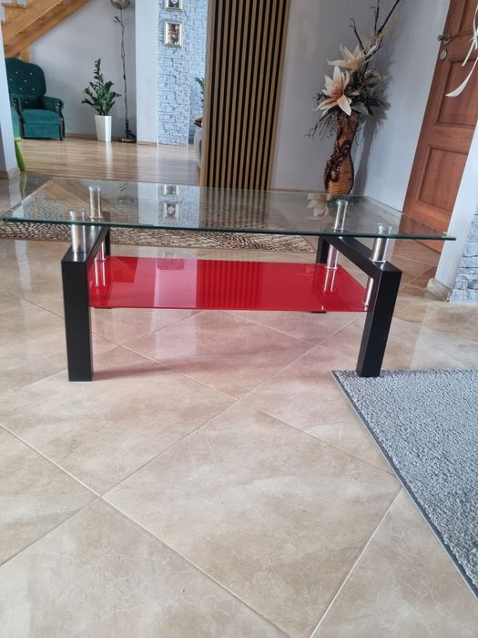 Szklana ława do salonu