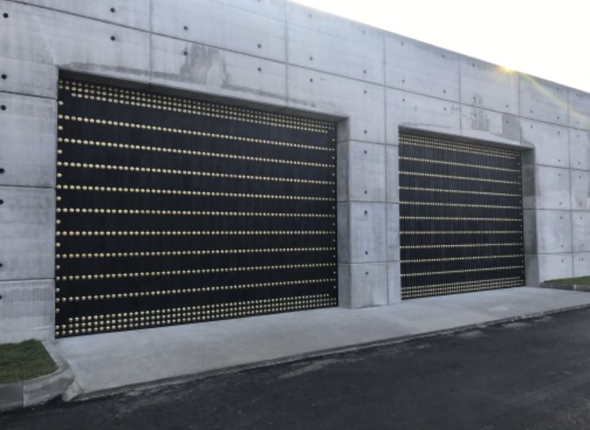 ТОП для СТО‼️Виготовлення промислових відкатних секційних воріт Монтаж