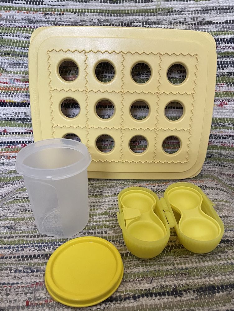 Мелкая посуда от  Tupperware для удобства на кухне.