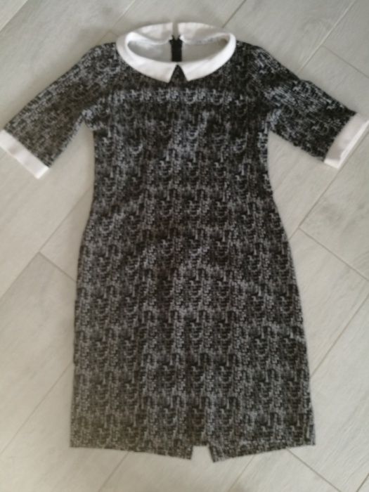 Sukienka marmurkowa Quiosque r. 36