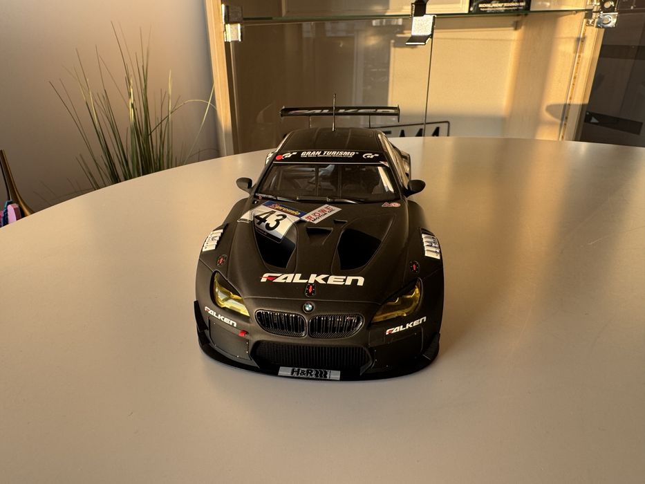 Bmw m6 gt3 minichamps 1:18