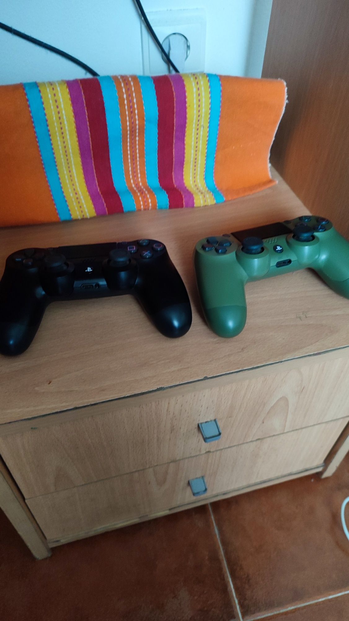 PlayStation 4 Slim Limited Edition