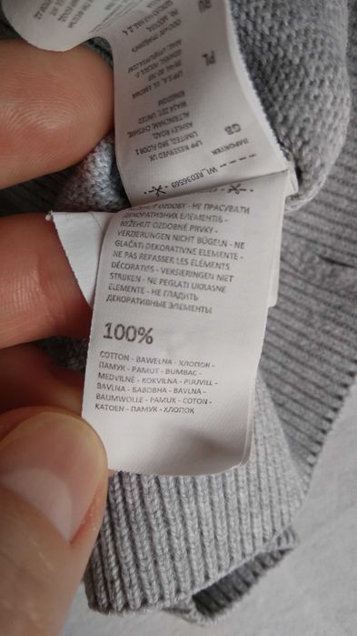 Sweterek sweter niemowlęcy 74 Reserved