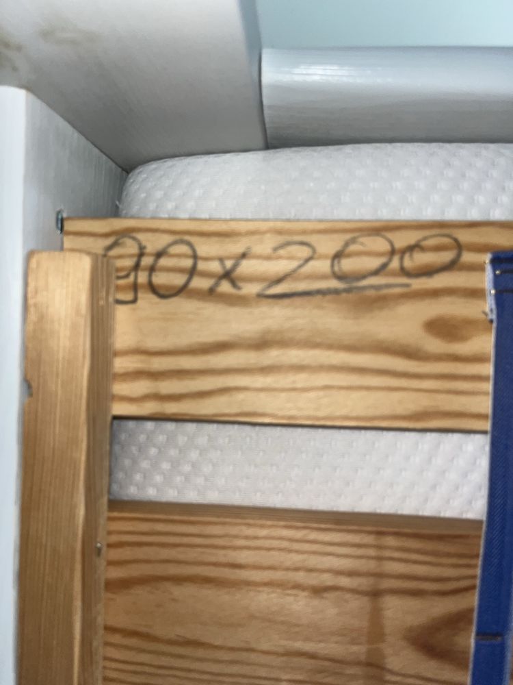 Łóżko piętrowe używane