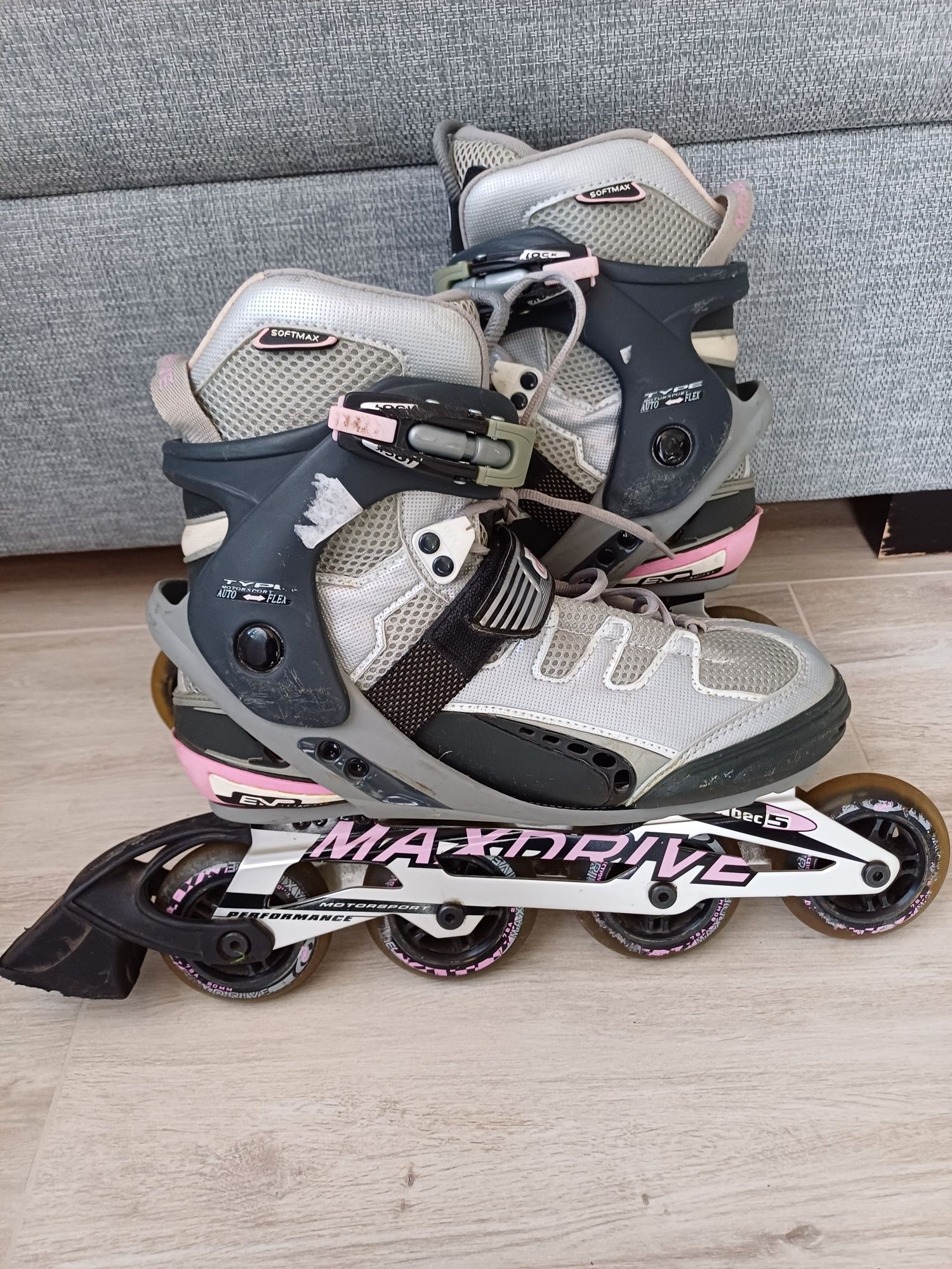 Nr 14 Rolki MAX DRIVE rozmiar 37 długość wkładki 27 cm