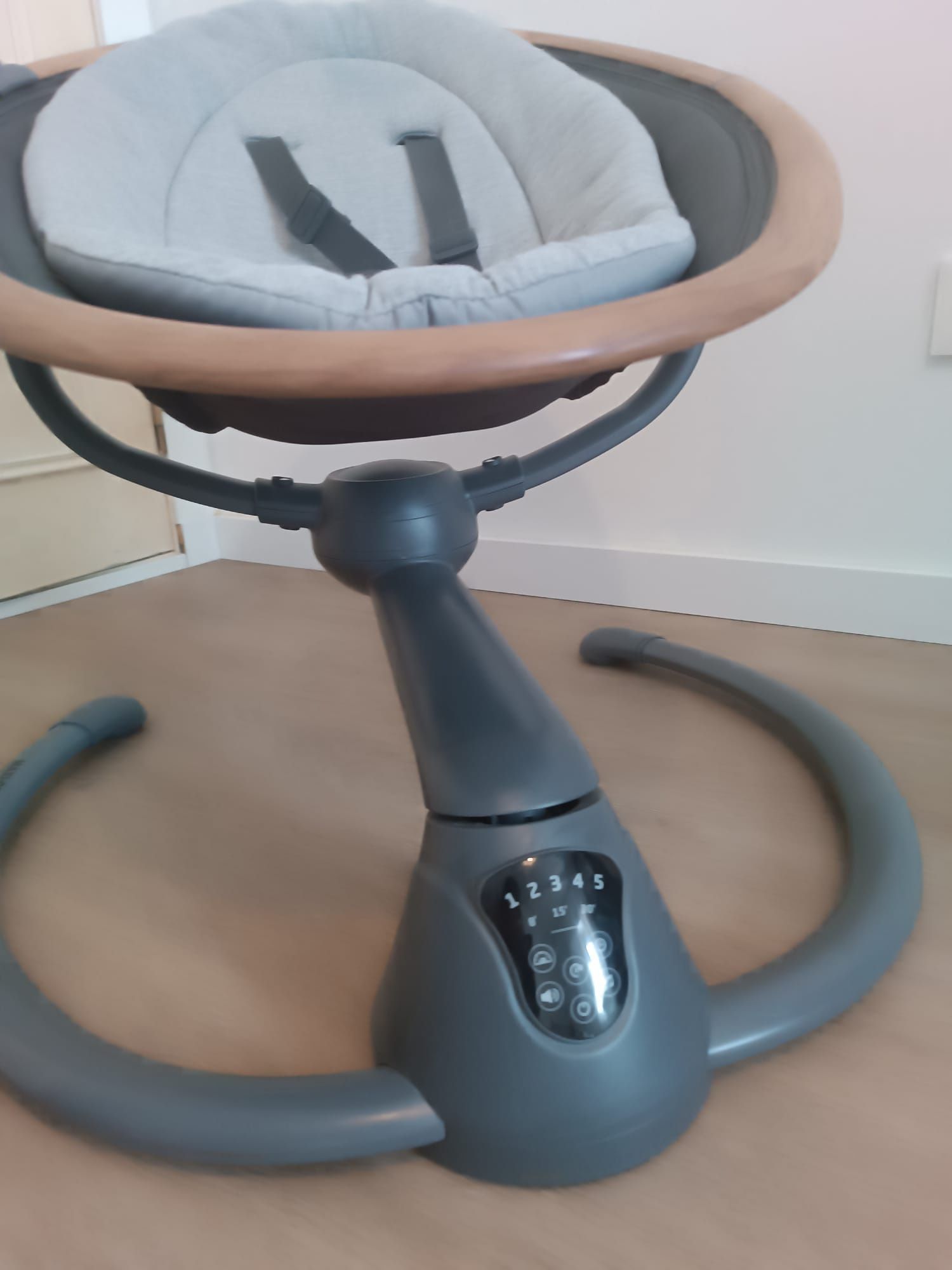 Espreguiçadeira Elétrica Maxi-Cosi Cassia – Quase Nova