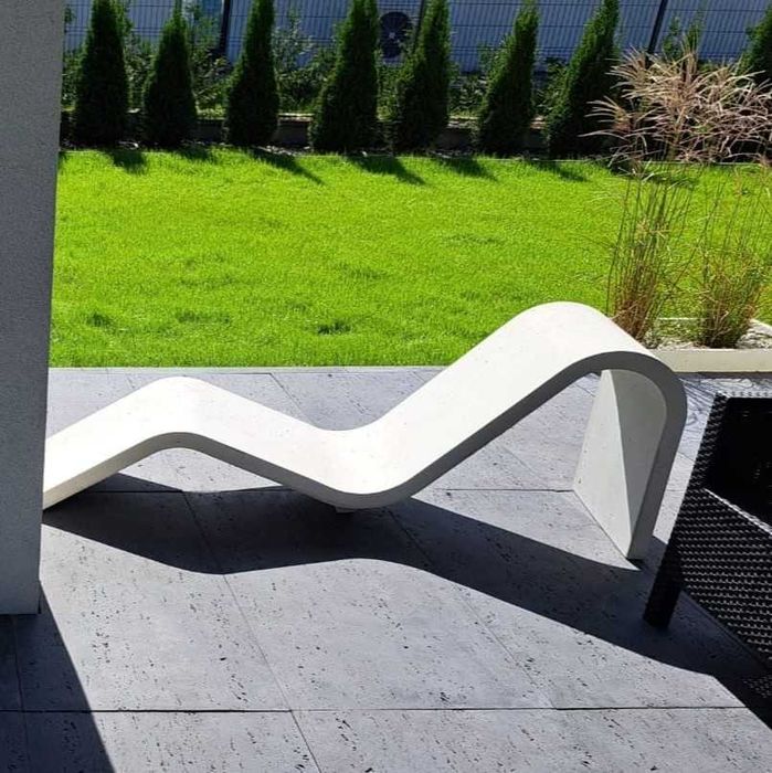 Betonowy leżak, szezlong