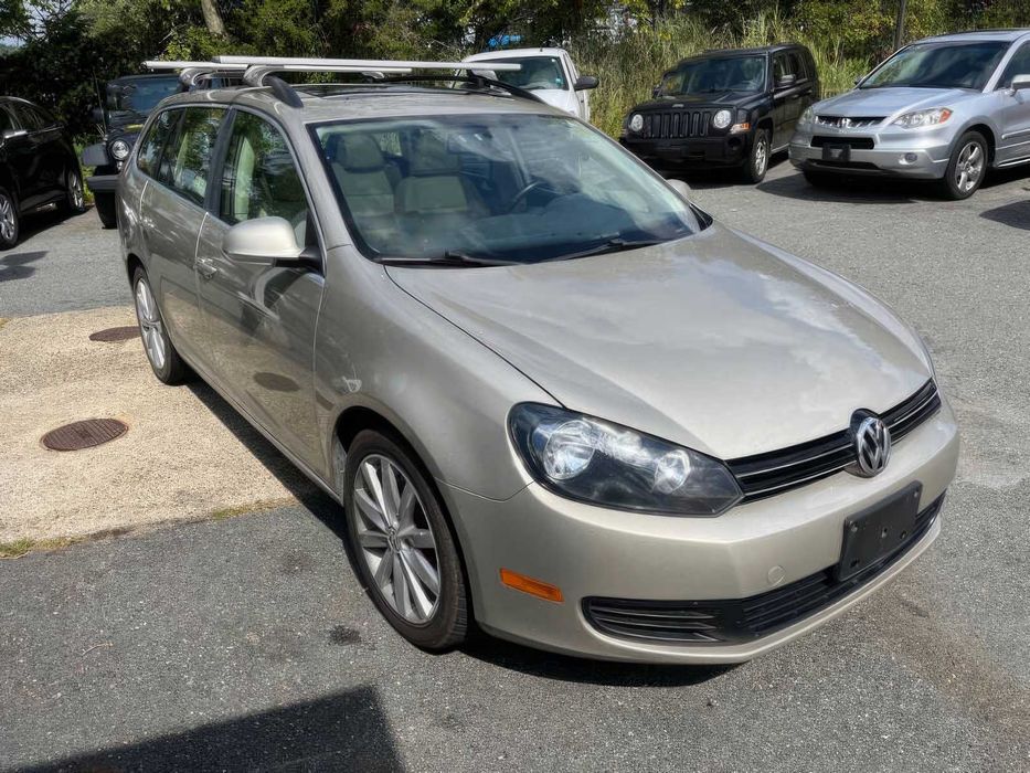 Volkswagen Jetta      2013
